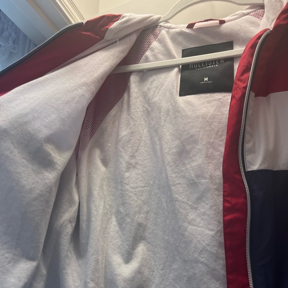 Hollister Red, White and Blue Windbreaker- size medium - Picture 4 of 5